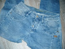 Gang Georgina deep crotch