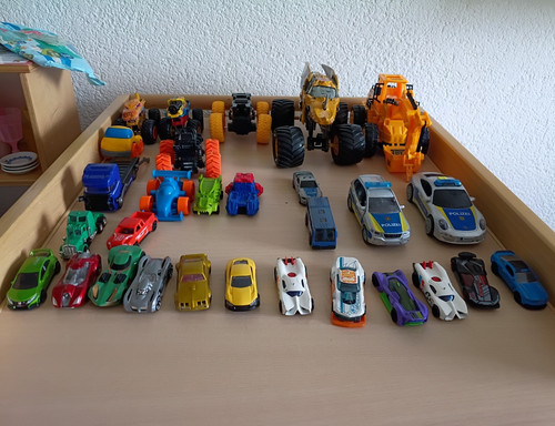 Hot wheels - hot,