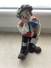 handgeschnitzte holzfiguren