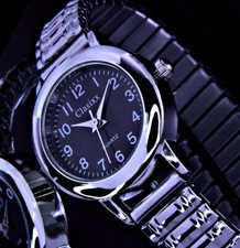 Clasixx Damen Armband Frauen Uhr mit Edelstahl Zugband Schwarz Silber Farben