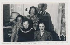 Foto Luftwaffe-Pilot mit Familie-Frontflugspange  (2606)