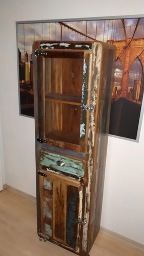 Hochschrank aus massivholz - aus,