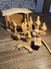 Holzschnitzkunst Krippe