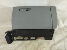 Audi Q7 15- USA Handschuhfach