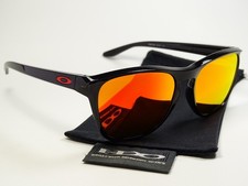 Oakley Manorburn Ruby