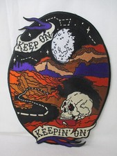 Großer Biker MC Skull Stickerei Stoff Patch Aufnäher Keep On Keepin On