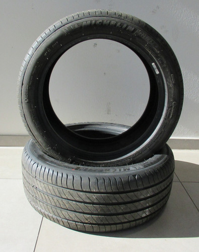 Sommerreifen 225 r17 - 45,