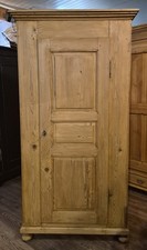 Antiker Schrank Weichholz