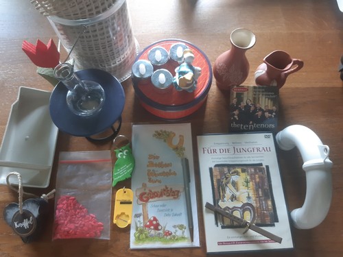 Flohmarktkiste sammelsurium - flohmarktkiste,