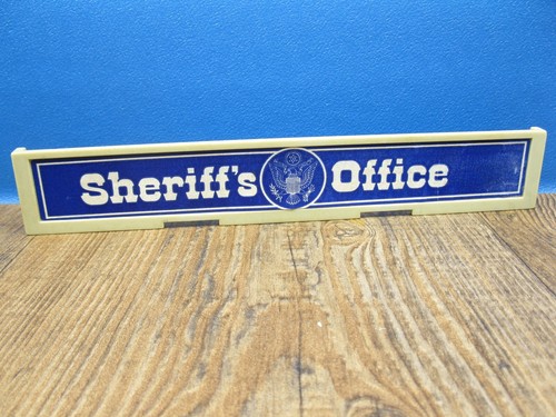 Schild aus 3423 4431 sheriff - aus,