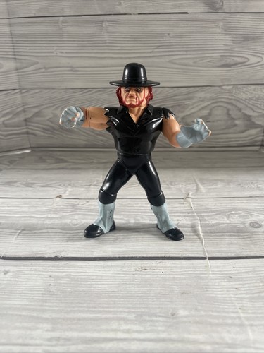 Wwf hasbro undertaker - hasbro,