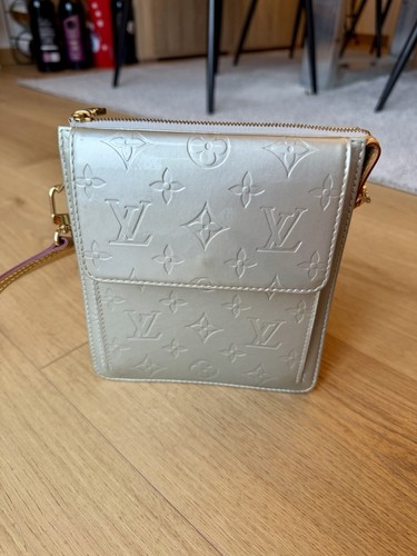 Louis vuitton motto - louis,