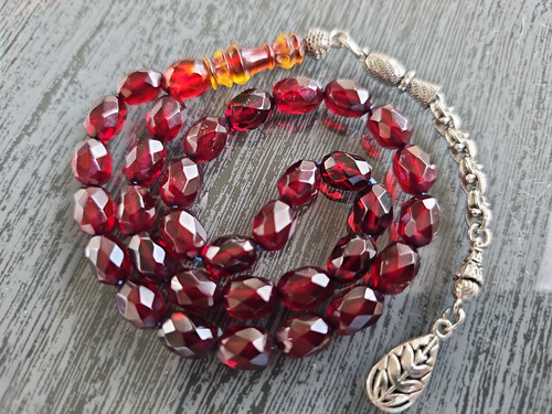 Antike cherry amber bakelite - antike,
