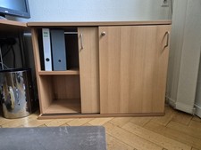 Büroschrank mit Schiebetüren