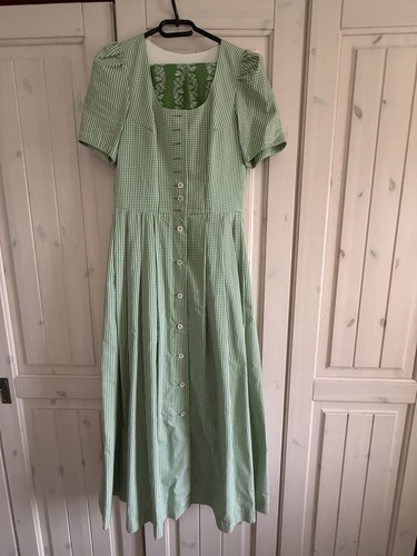 Bayrisches trachtenkleid mit - bayrisches,