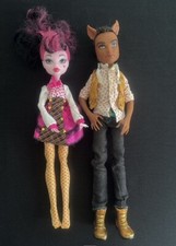 Monster High Clawd Wolf & Draculaura Puppe Mattel Forbitten Love School G51190