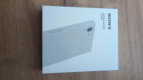 Sony xperia compact - *,