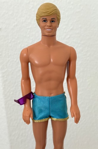 Barbie sun gold malibu beach - barbie,