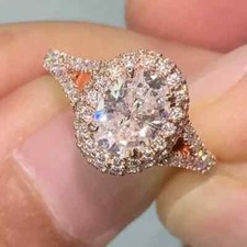 2,45 TCW ovaler Moissanit Halo