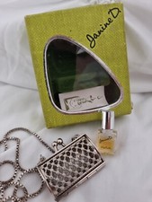 Janine D. Parfum Anhänger Vintage Mini Geschenk Box mit Kette RAR