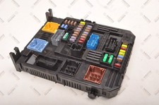 PEUGEOT 2008 II 1.2 12V PureTech 130PS BSI Sicherungskasten 9855665080