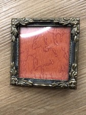 Antiker Bilderrahmen mit floral gestaltetem Messingrahmen ca 1900 aus Nachlass!