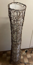 Stehlampe / Bodenleuchte / Rattan / weißer Lampenschirm / 2 E27 Fassungen