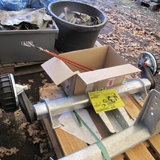 Alko Anhänger ALKO Achse 1500 KG  + Zugdeichsel 161 VB 2 verstellbar