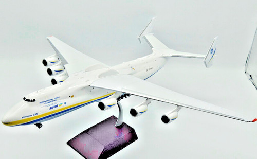 Antonov 225 mriya - -,