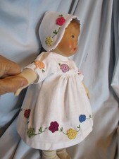 KLEID+HAUBE mit Häkelblumen