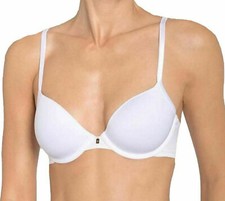 Triumph Body Make-up