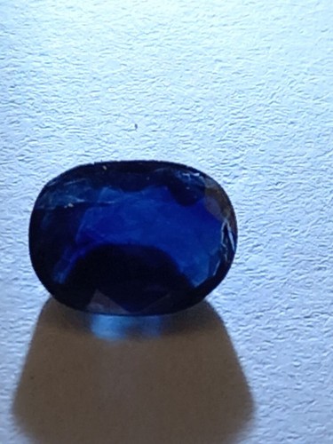 Dunkelblauer saphir karat - dunkelblauer,