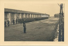 Foto Kaserne Soldaten der Luftwaffe Kasernenhof  (V385)