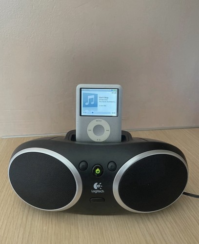 Vintage apple ipod - ipod, nano