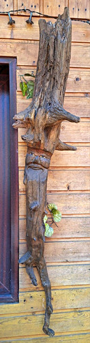 Handgeschnitzte holzskulptur - handgeschnitzte,
