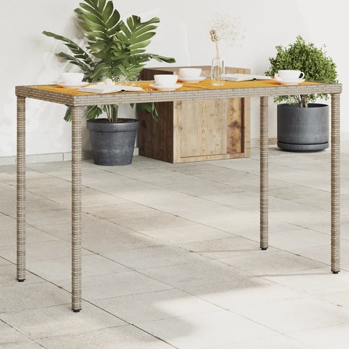 Gartentisch mit