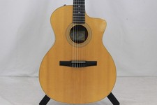 Taylor 214CE-N GEBRAUCHT