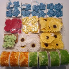 17 x Bastel- Dekoware Ostern Blumen Streudeko Bänder Schmetterling-Aufhänger 