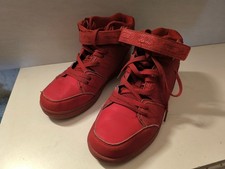 Ich verkaufe VTY-Schuhe in der Größe 43 gebraucht, rot