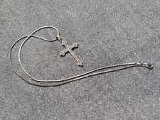 alte Kette + Kreuz-Anhänger -