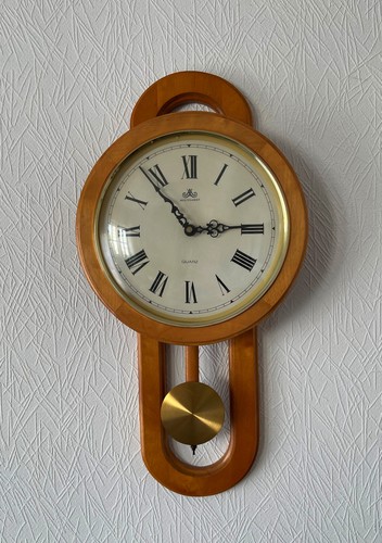 Wanduhr mit pendel meister - wanduhr,