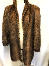 W!   Pelzmantel Damen   Gr. 42 / 44  braun-hellbraun Knielang extravaganter Stil