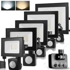 LED Fluter mit Bewegungsmelder