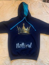 Kleiner blauer Unisex Hoody mit Krone und "let your soul shine" am Rücken