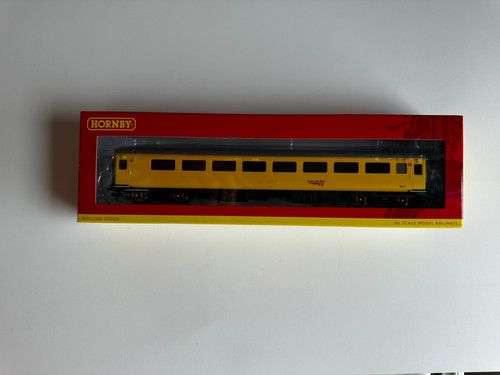 Hornby r4946 network rail mk2f - hornby,