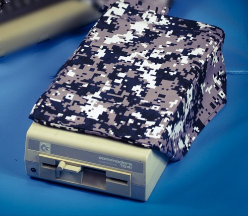 Commodore floppy 1541 ipixel - commodore,