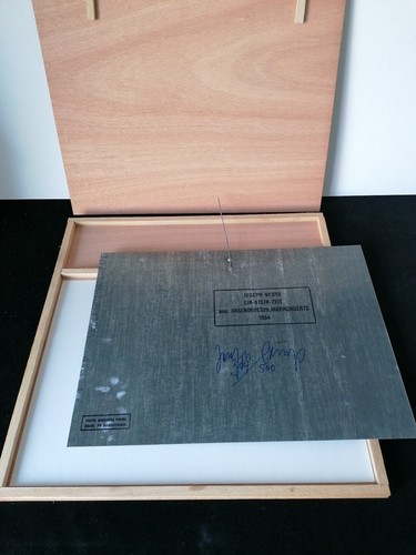 Joseph beuys ein stein zeit - joseph,