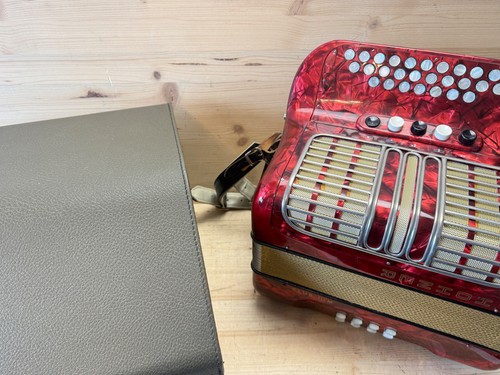 Knopfakkordeon hohner club - hohner, iii