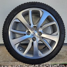 1 original Peugeot 208 I 17