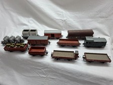 Trix H0, Güterwagen, 11 Stück insgesamt, u.a. Erz III d, Trecker,  sehr alt
